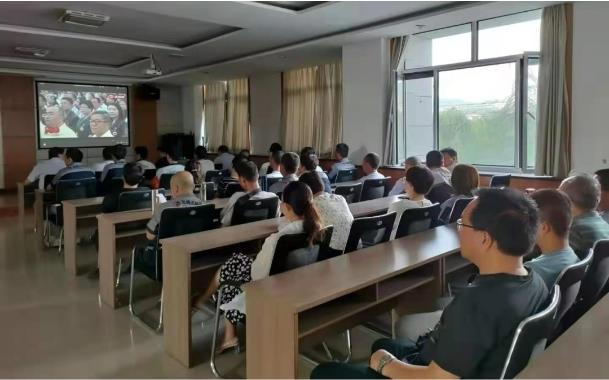 泓源公司集中收看庆祝中国共产党成立100周年大会实况(图5) 泓源公司集中收看庆祝中国共产党成立100周年大会实况(图5)