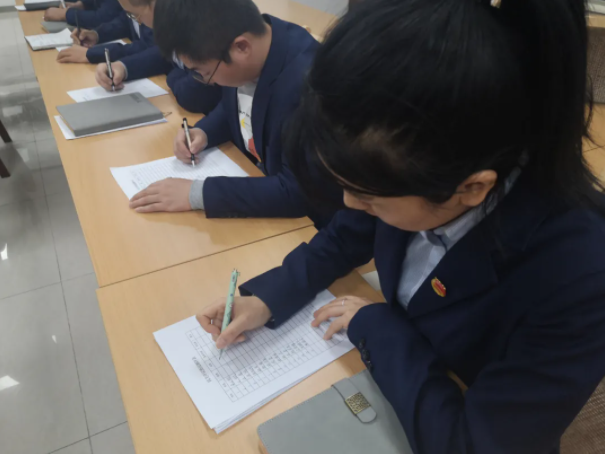 市产投集团团委召开2021年度专题组织生活会(图4) 市产投集团团委召开2021年度专题组织生活会(图4)