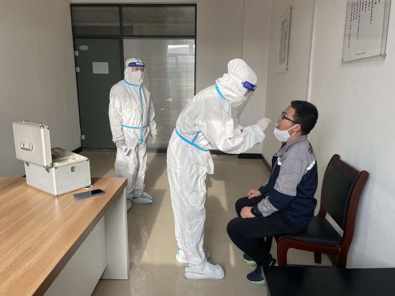 市产投集团开展疫情防控应急演练(图3) 市产投集团开展疫情防控应急演练(图3)