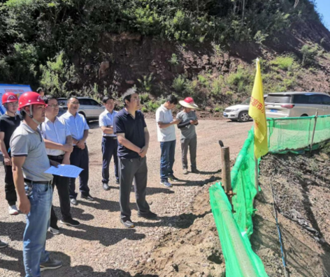 市产投集团开展安全生产大检查和“夏日送清凉”慰问活动(图2) 市产投集团开展安全生产大检查和“夏日送清凉”慰问活动(图2)